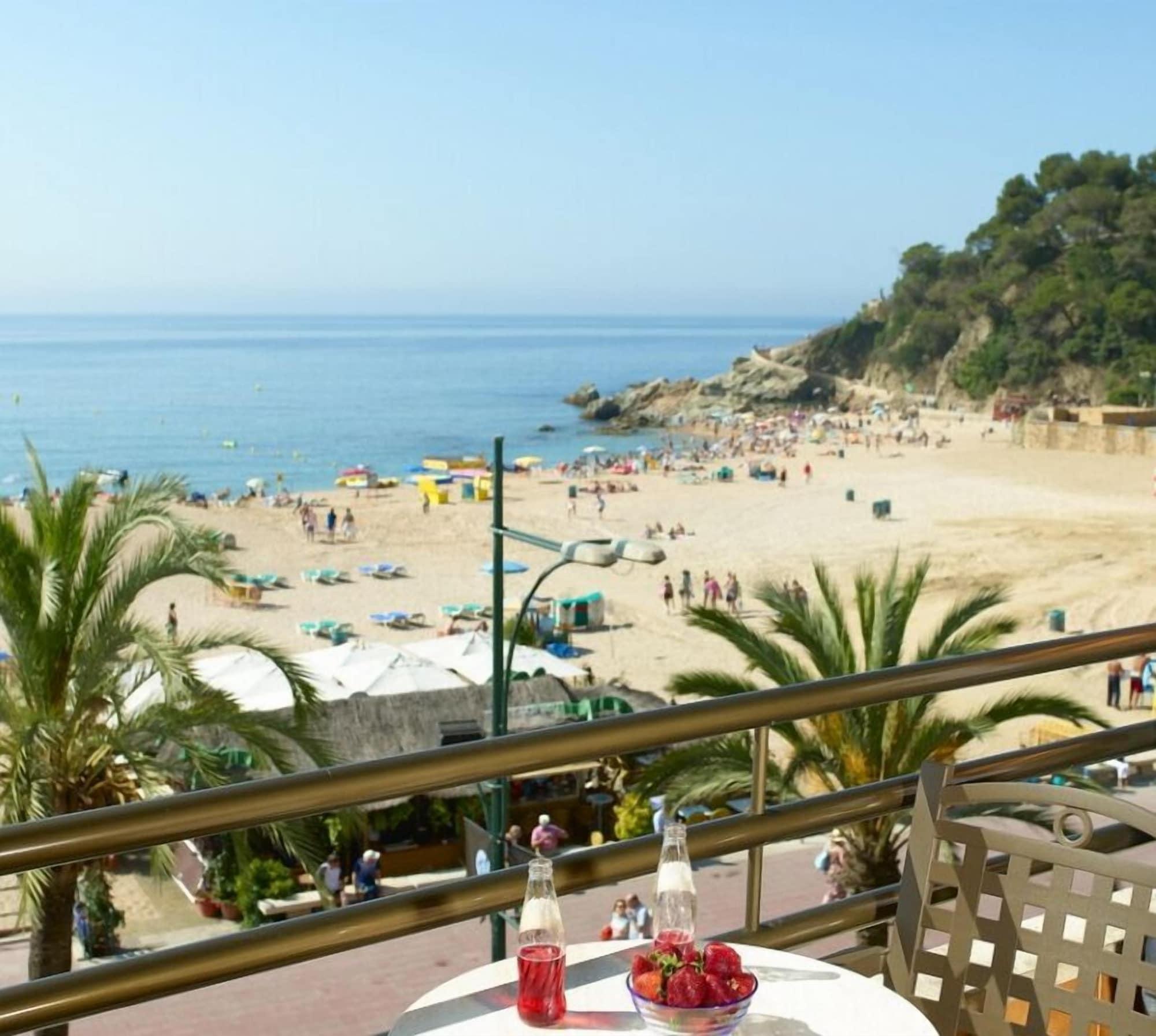 Almirall Apartaments Lloret de Mar Exterior foto