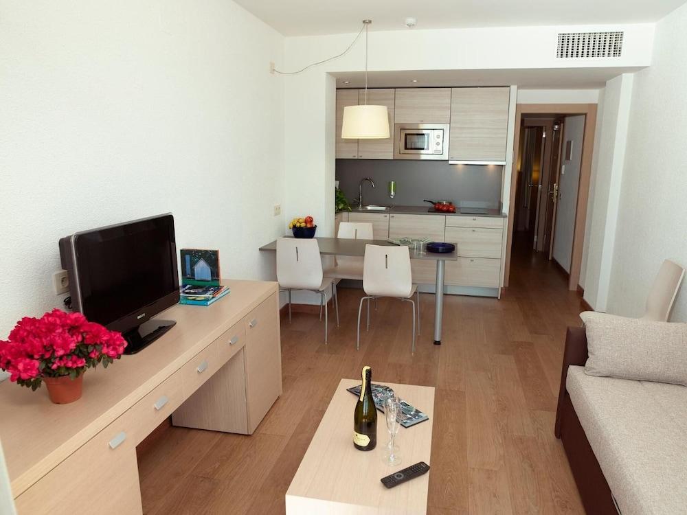 Almirall Apartaments Lloret de Mar Exterior foto