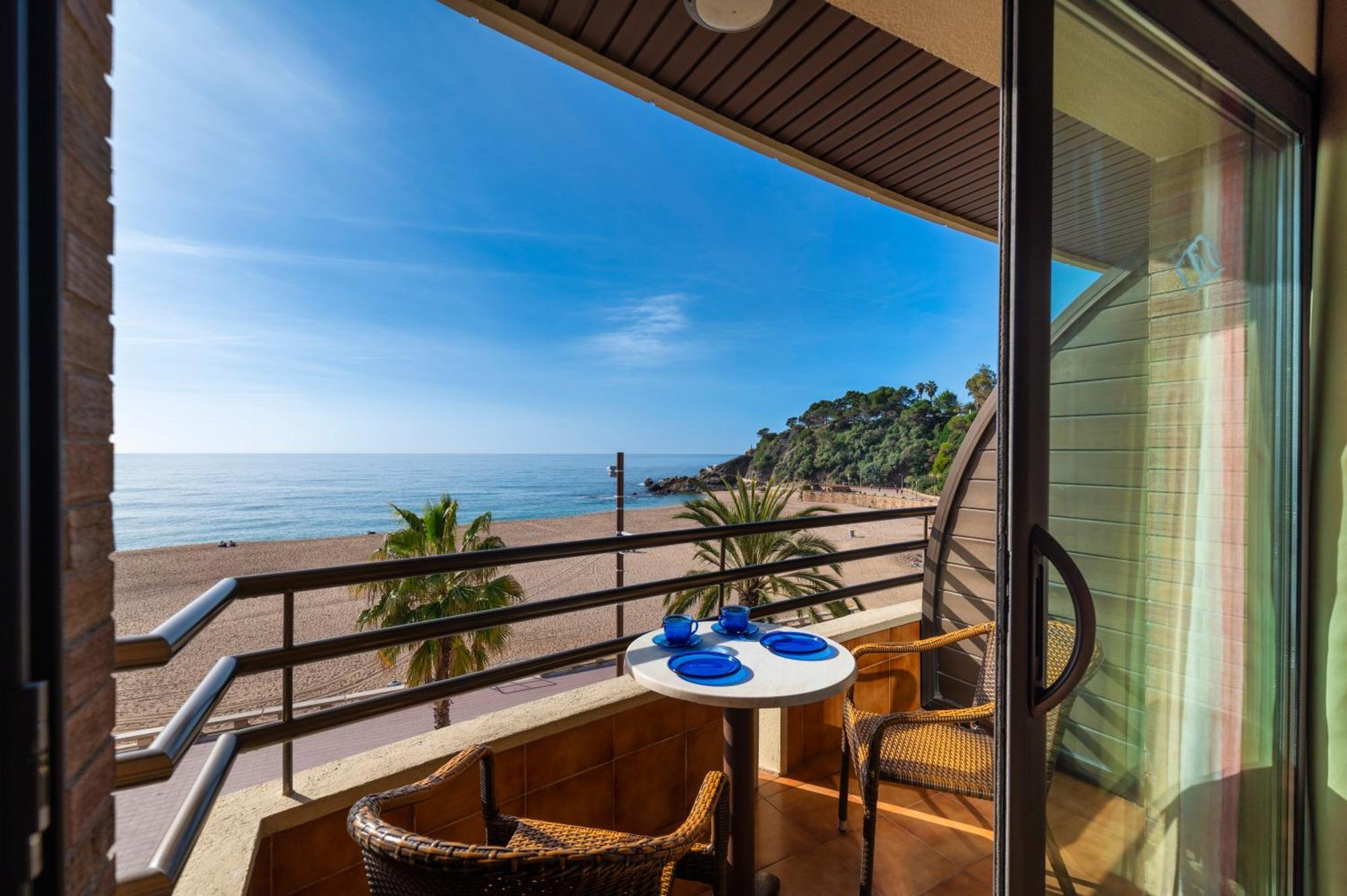 Almirall Apartaments Lloret de Mar Exterior foto