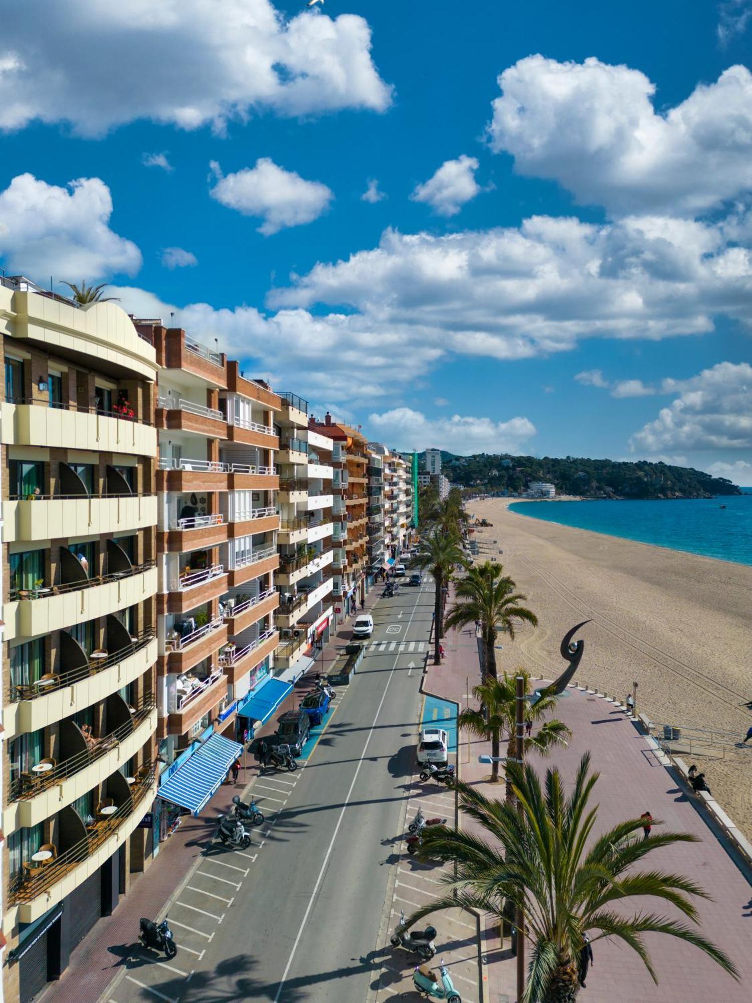 Almirall Apartaments Lloret de Mar Exterior foto