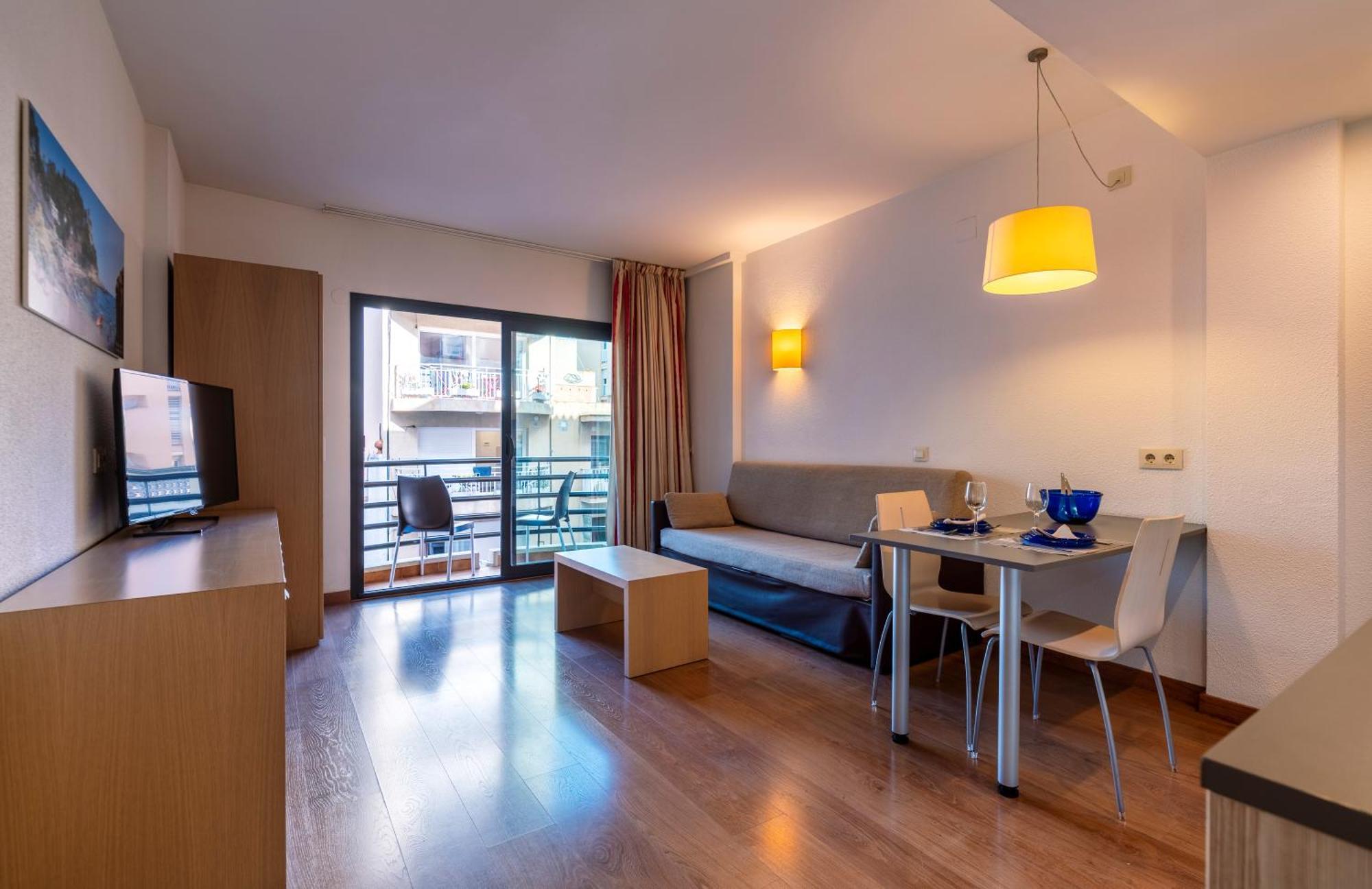 Almirall Apartaments Lloret de Mar Exterior foto
